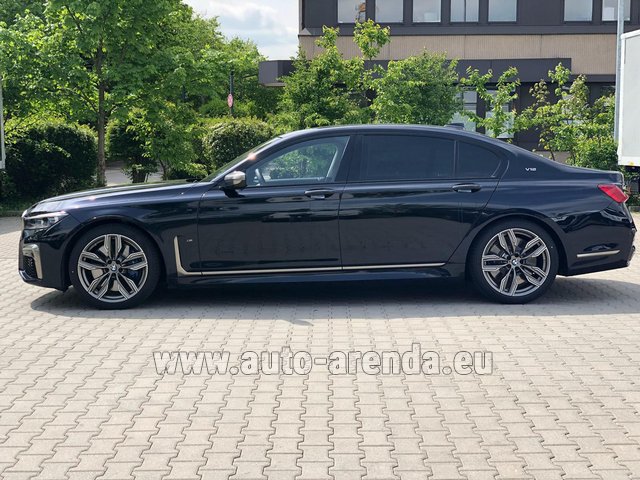 Rental BMW M760Li xDrive V12 in Luxembourg