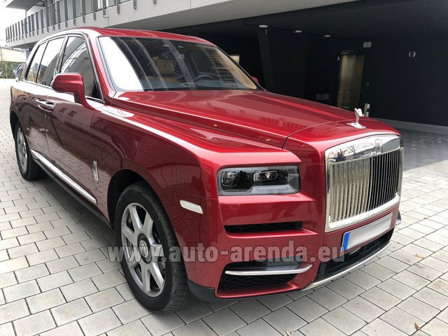Rental Rolls-Royce Cullinan in France
