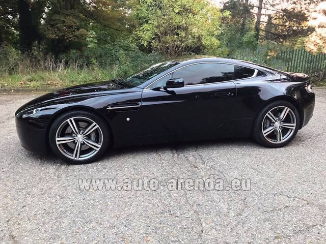 Rental Aston Martin Vantage 4.7 436 CV in Switzerland