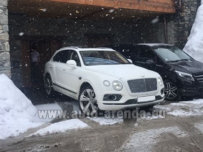 Bentley Bentayga 6.0 litre twin turbo TSI W12 car for transfers from airports and cities in Germany and Europe.