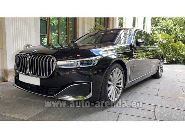 Rental BMW 730 d Lang xDrive M Sportpaket Executive Lounge in Italy