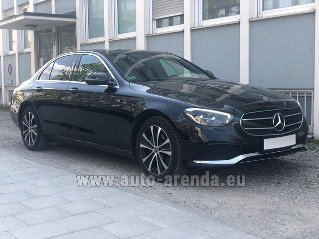 Rental Mercedes-Benz E200 AMG equipment in Italy