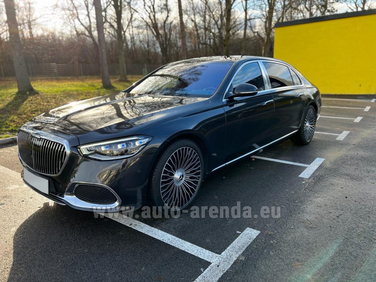 Аренда автомобиля Maybach S580 4Matic Lang (5 мест) в Европе