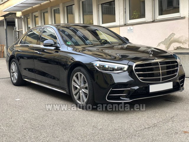 Rental Mercedes-Benz S-Class S580 Long 4MATIC AMG equipment W223 in Portugal