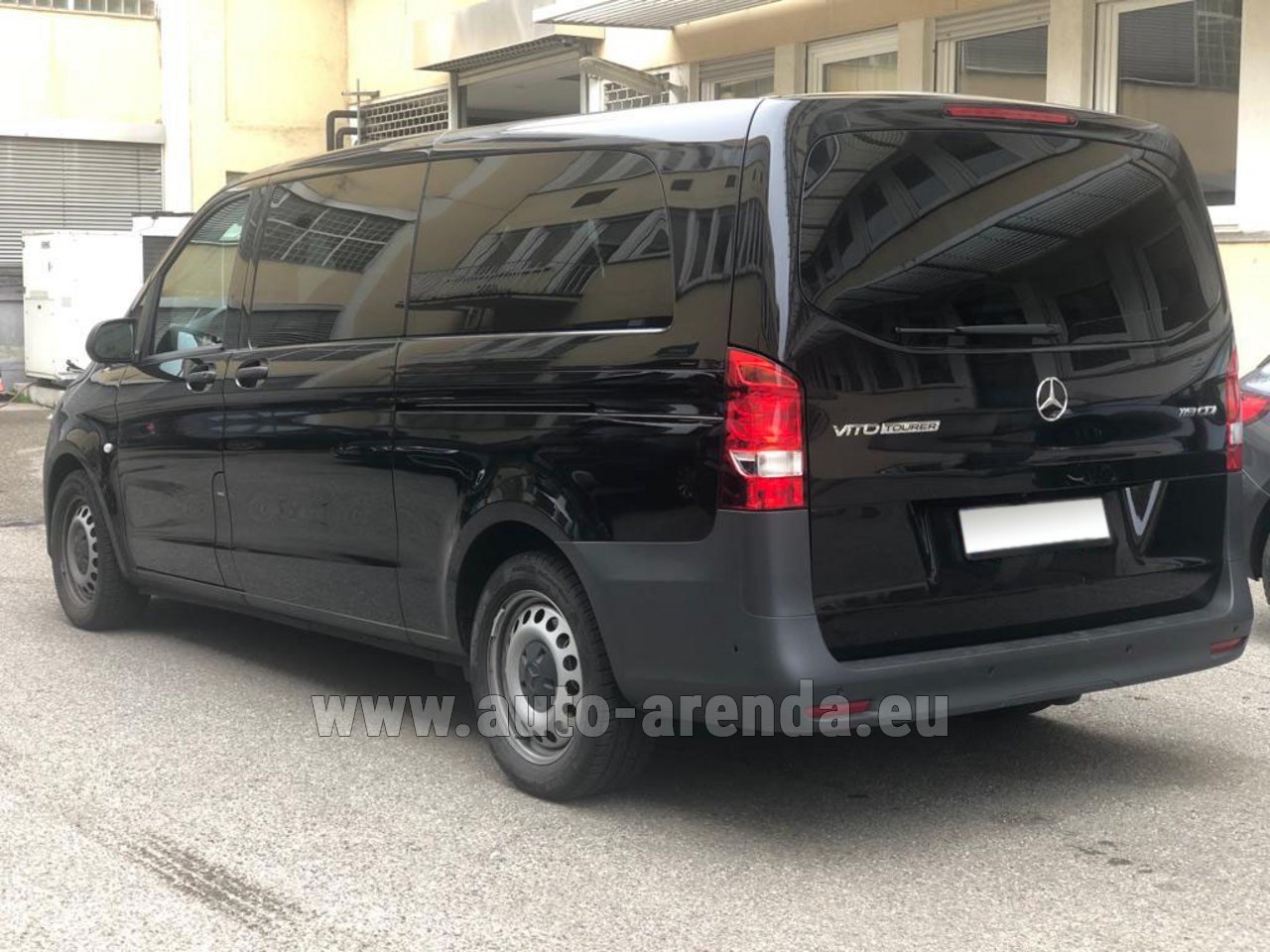 Аренда автомобиля Мерседес-Бенц VITO Tourer 119 CDI (5 дверей, 9 мест) в  Европе