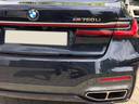 BMW M760Li xDrive V12 для трансферов из аэропортов и городов в Европе и Европе.